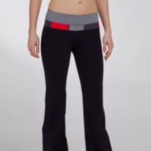 Lululemon reversible groove pant size 2
